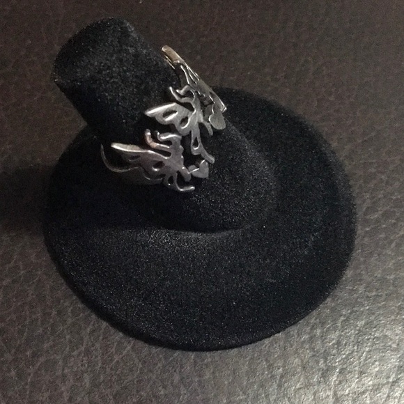 Sterling Silver Fairy Butterfly Cut Out Ring with hearts. Size 6.5 - Picture 2 of 5